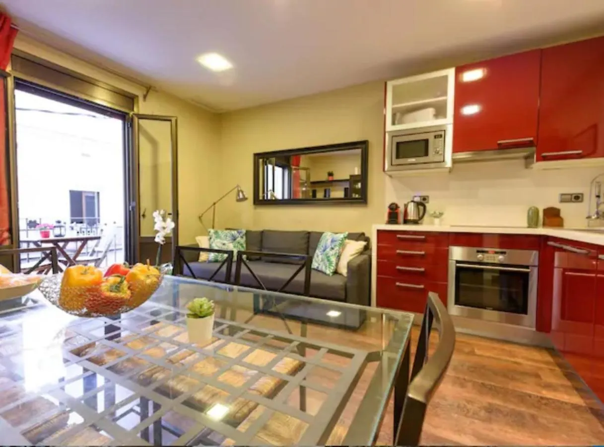 Ramblasrentals Cozy Renovated 2Br With Balcony Lift 20M Rambla - Parking - Wifi Барселона Испания