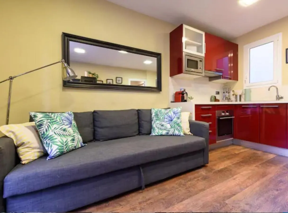 Ramblasrentals Cozy Renovated 2Br With Balcony Lift 20M Rambla - Parking - Wifi Barcelona