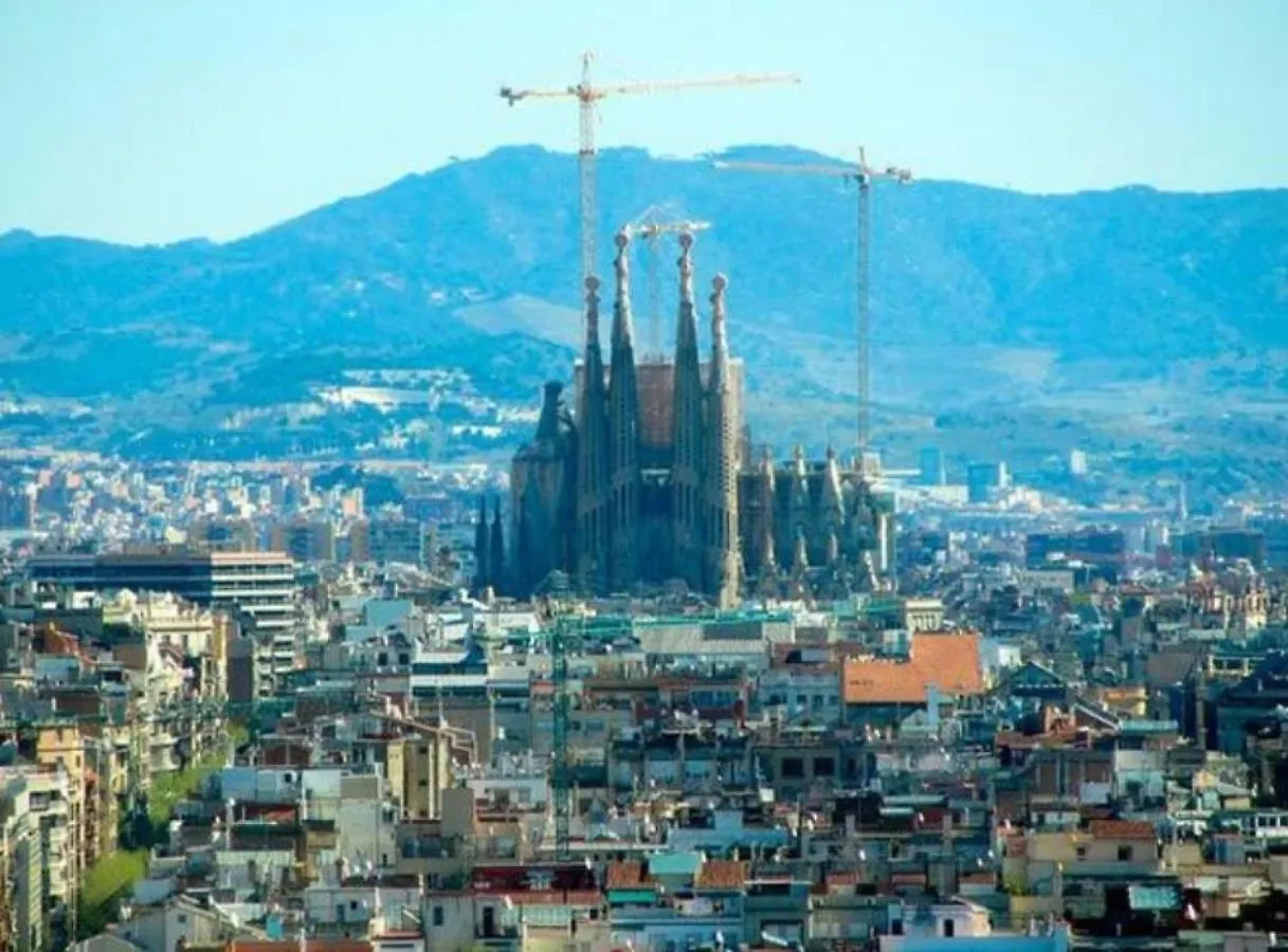 Ramblasrentals Cozy Renovated 2Br With Balcony Lift 20M Rambla - Parking - Wifi Barcelona Spain