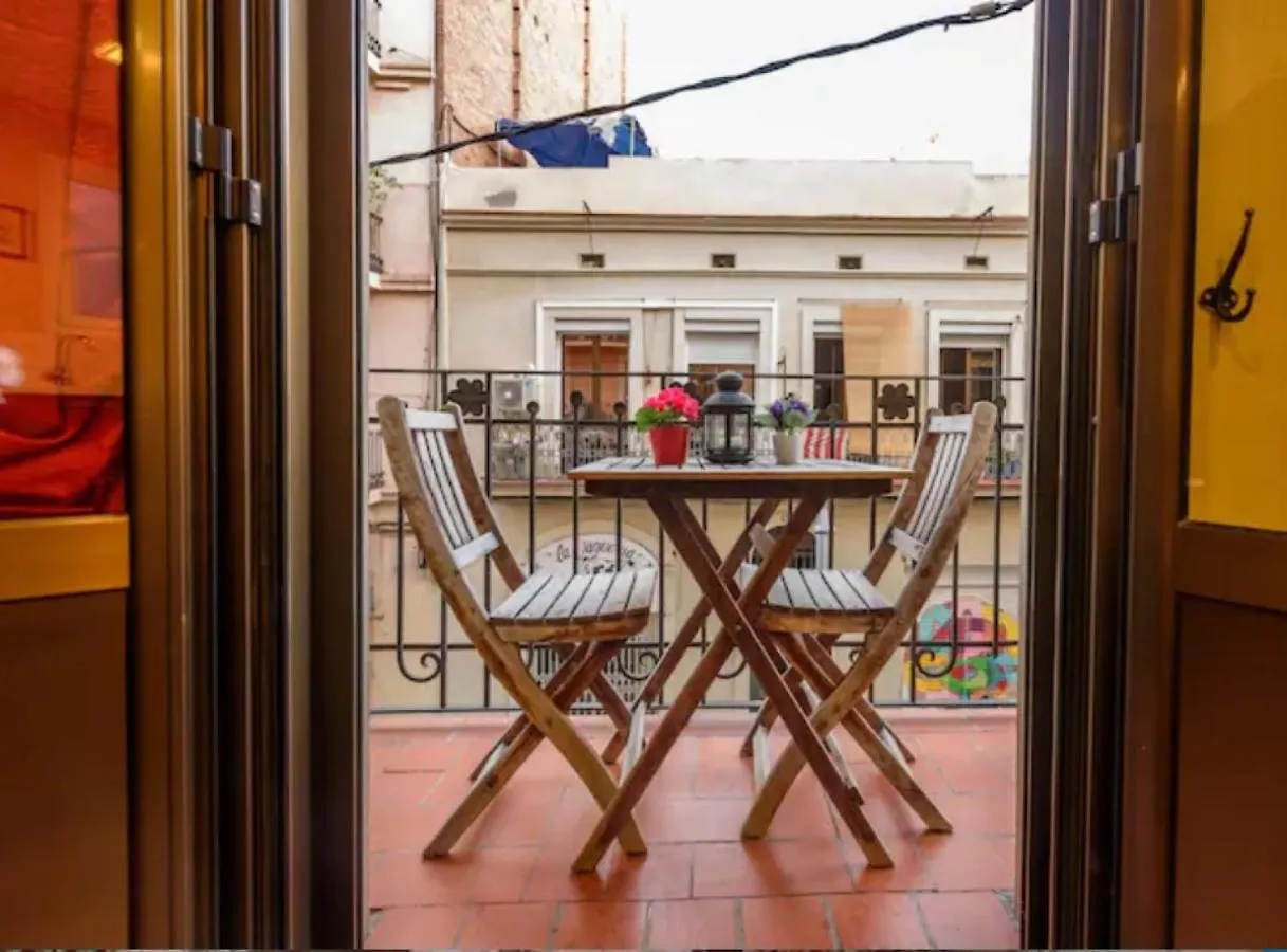 Ramblasrentals Cozy Renovated 2Br With Balcony Lift 20M Rambla - Parking - Wifi Barcelona 0*,  Spain
