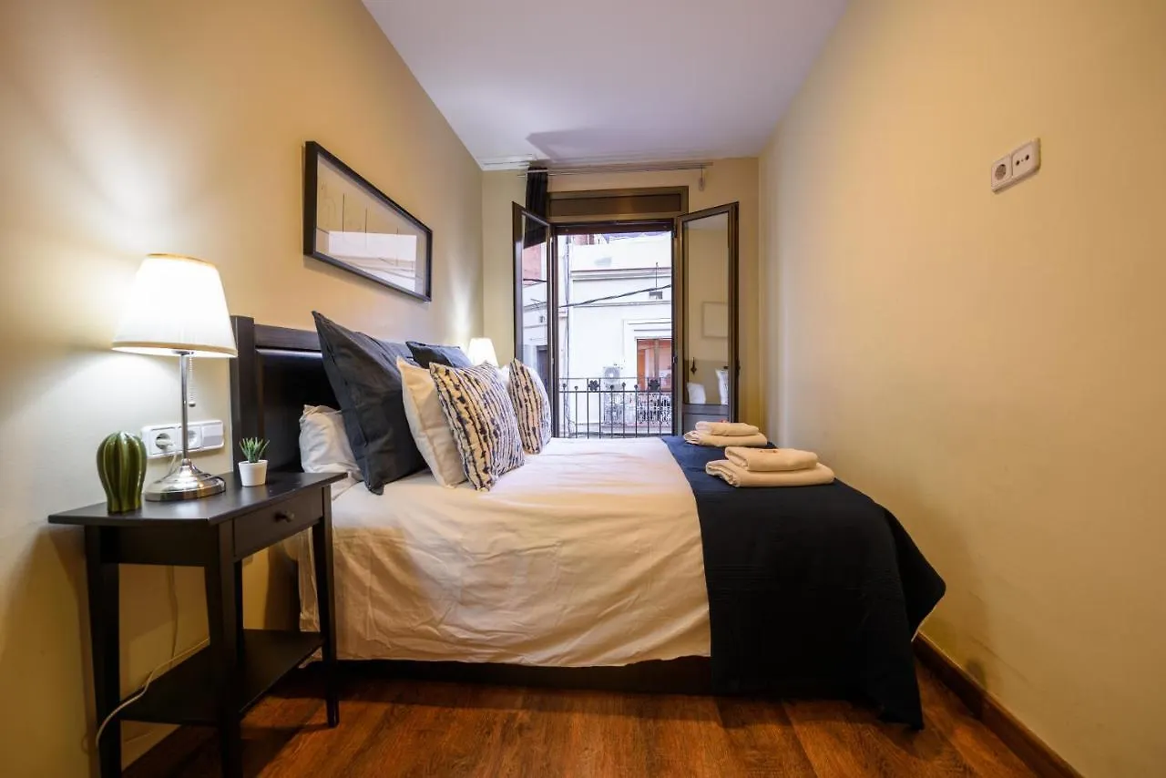 Ramblasrentals Cozy Renovated 2Br With Balcony Lift 20M Rambla - Parking - Wifi Barcelona